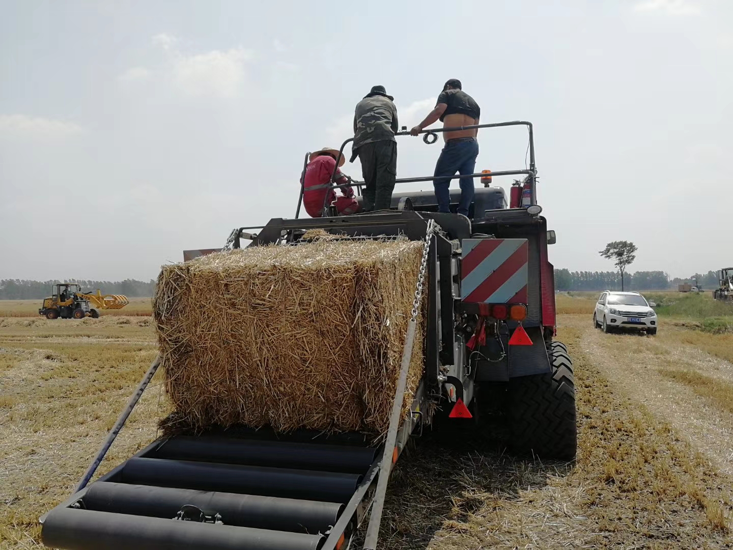 駿洋機(jī)械2020年安徽跨區(qū)保障服務(wù)現(xiàn)場(chǎng)